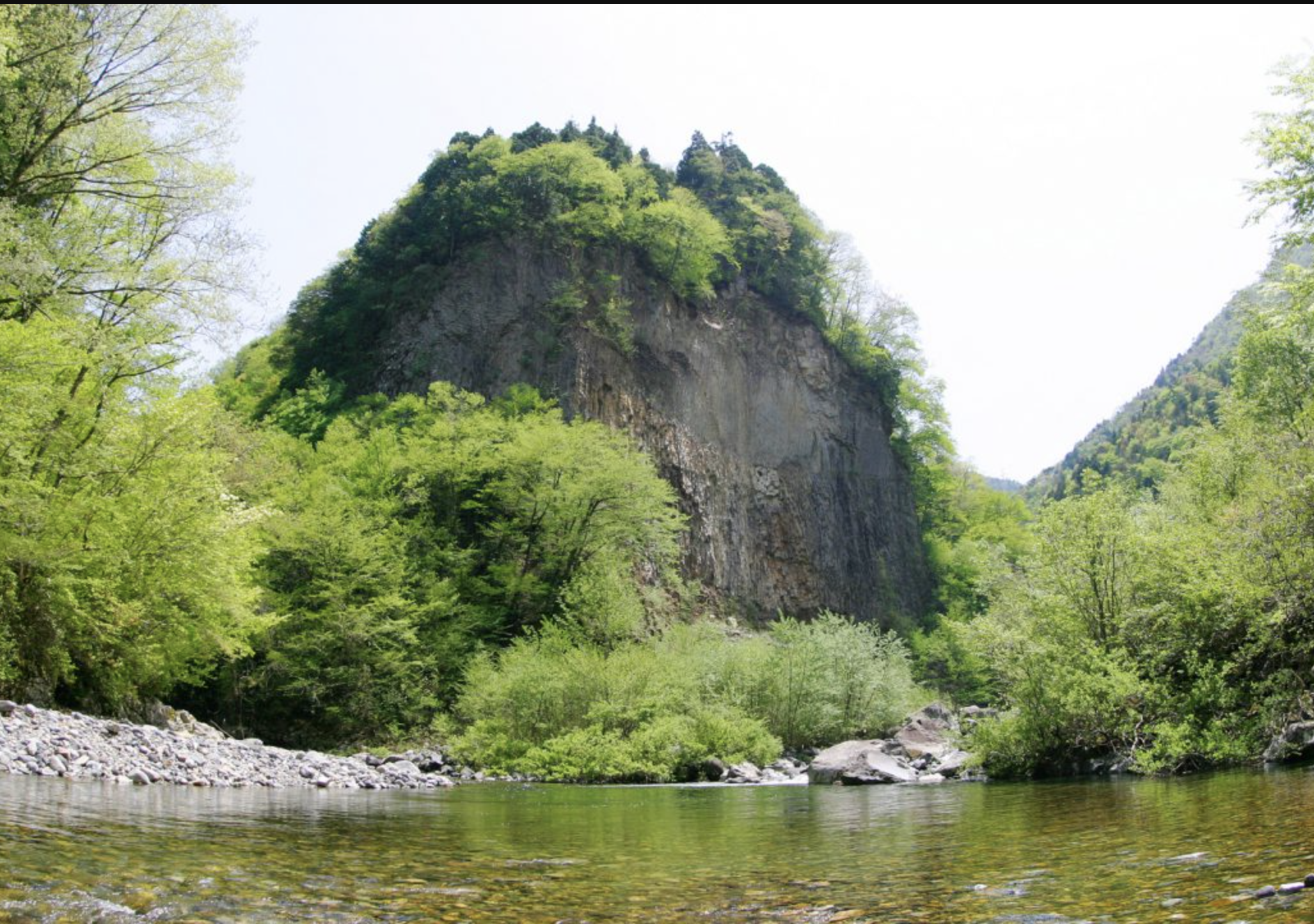 「岐阜巌立」迫力