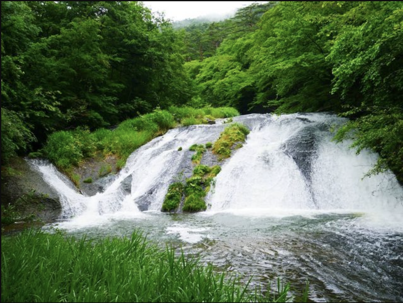 「岩手釜淵の滝」大自然